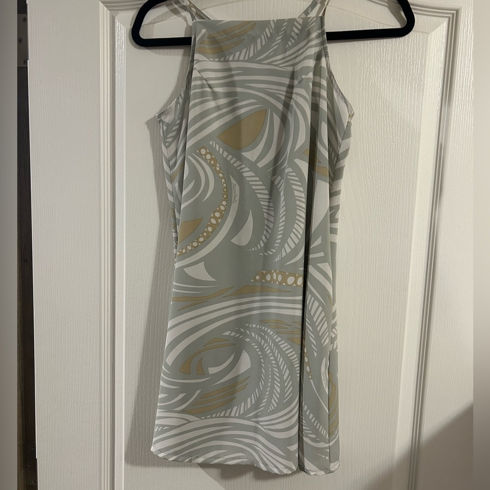 Manuheali’i Hawai’i Dress